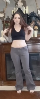 Suzy Berhow feet photo thumbnail