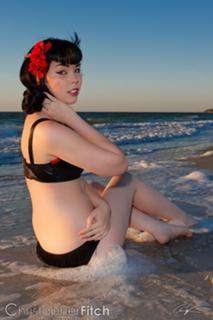 Suzy Berhow feet photo thumbnail