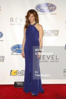 Suzy Kolber feet photo thumbnail