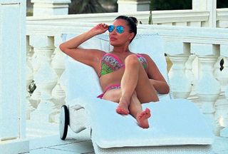 Svetlana-Ceca Raznatovic feet photo thumbnail
