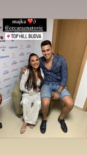 Svetlana-Ceca Raznatovic feet photo thumbnail