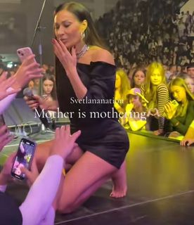 Svetlana-Ceca Raznatovic feet photo thumbnail