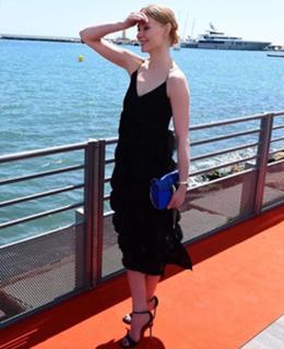 Svetlana Khodchenkova feet photo thumbnail