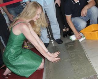 Svetlana Khodchenkova feet photo thumbnail