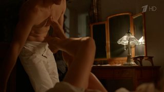 Svetlana Khodchenkova feet photo thumbnail