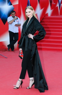 Svetlana Khodchenkova feet photo thumbnail