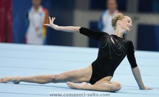 Svetlana Khorkina feet photo 13