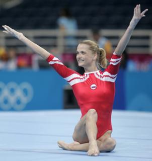 Svetlana Khorkina feet photo 11