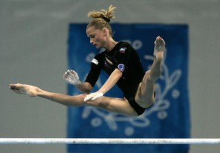 Svetlana Khorkina feet photo 5