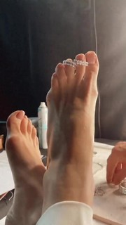 Svetlana Loboda feet photo 16