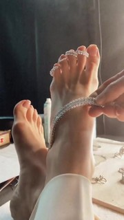 Svetlana Loboda feet photo 15