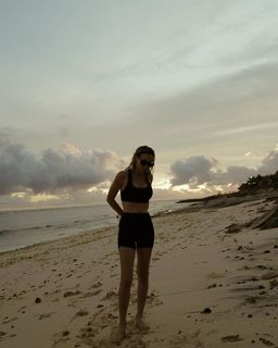 Svetlana Loboda feet photo 6