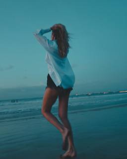 Svetlana Loboda feet photo 8