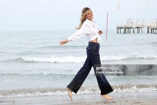 Sveva Alviti feet photo 4