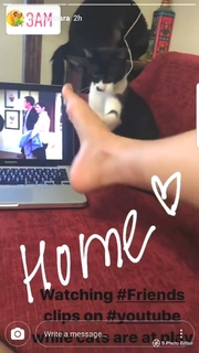 Swara Bhaskar feet photo 10