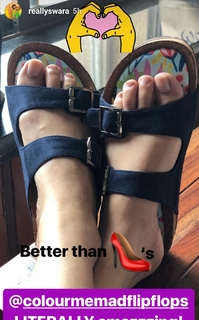 Swara Bhaskar feet photo 9