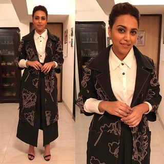 Swara Bhaskar feet photo 3