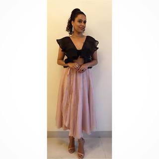 Swara Bhaskar feet photo 20