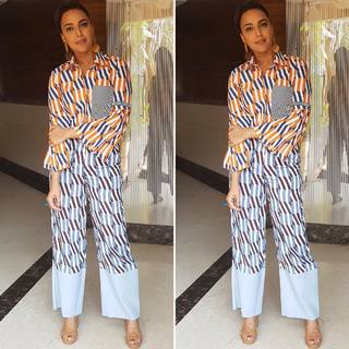 Swara Bhaskar feet photo 12