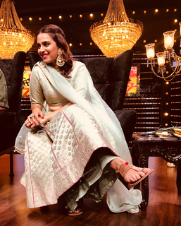 Swara Bhaskar feet photo 14