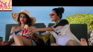 Swara Bhaskar feet photo 3