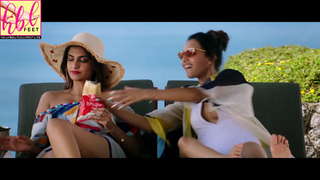 Swara Bhaskar feet photo 2