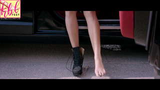 Swara Bhaskar feet photo 13
