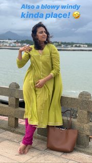 Swara Bhaskar feet photo 18