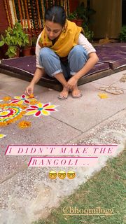 Swara Bhaskar feet photo 12