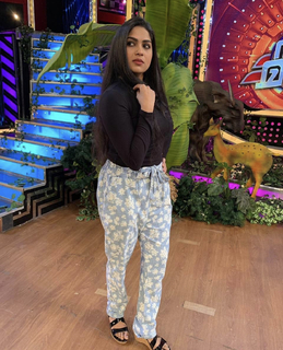 Swasika feet photo 7