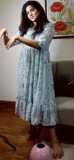 Swasika feet photo 3