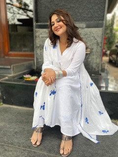Swastika Mukherjee feet photo 3