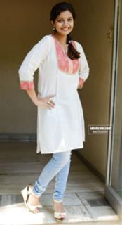 Swathi Reddy feet photo 20
