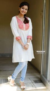 Swathi Reddy feet photo 18