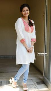 Swathi Reddy feet photo 17
