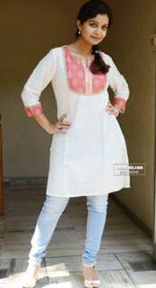 Swathi Reddy feet photo 13