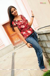 Swathi Reddy feet photo 15