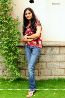 Swathi Reddy feet photo 13