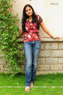 Swathi Reddy feet photo 5