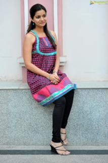 Swathi Reddy feet photo 2