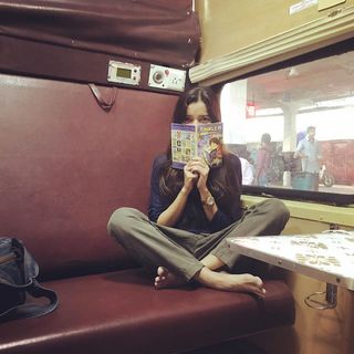 Swathi Reddy feet photo 3
