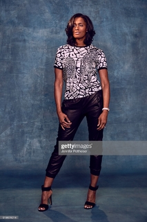 Swin Cash feet photo 5