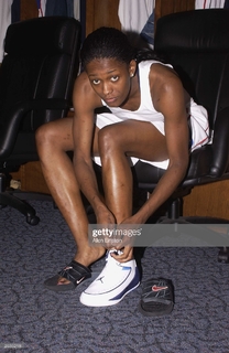 Swin Cash feet photo 14