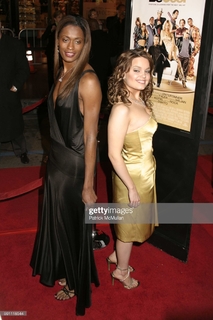 Swin Cash feet photo 2