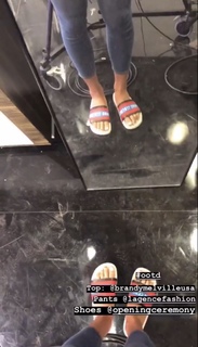Sydnee Goodman feet photo thumbnail