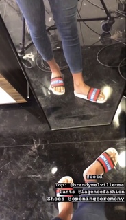 Sydnee Goodman feet photo thumbnail