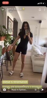 Sydnee Goodman feet photo thumbnail