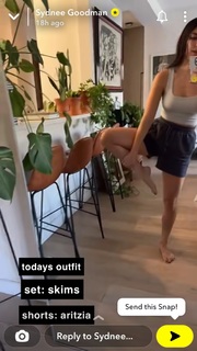 Sydnee Goodman feet photo thumbnail