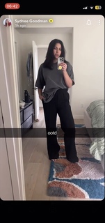 Sydnee Goodman feet photo thumbnail