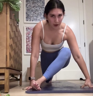 Sydnee Goodman feet photo thumbnail